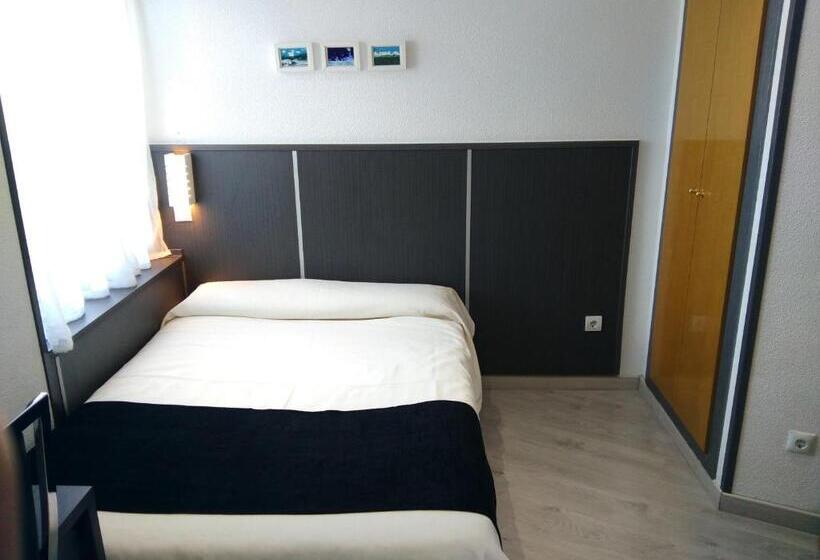 Номер Стандарт Индивидуальный, Hostal Doña Isabel