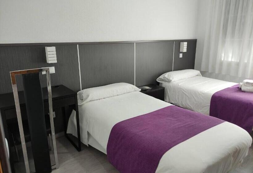 Номер Стандарт, Hostal Doña Isabel