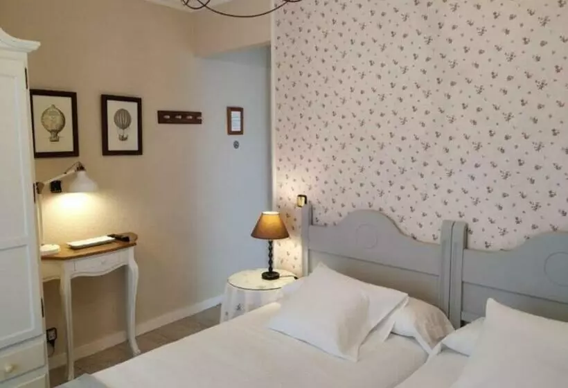 スタンダードルーム, Hostal Rural Luna Y Lunaposada