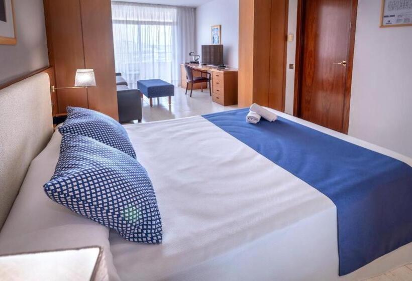 小型套房, 4r Gran Regina