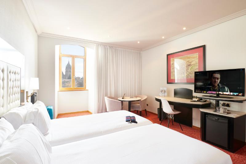 غرفة قياسية ذات إطلالة, Abba Fonseca