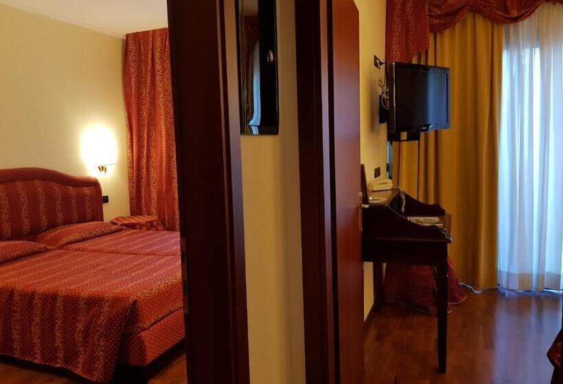 小型套房, Admiral Hotel Villa Erme