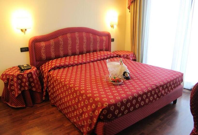 小型套房, Admiral Hotel Villa Erme