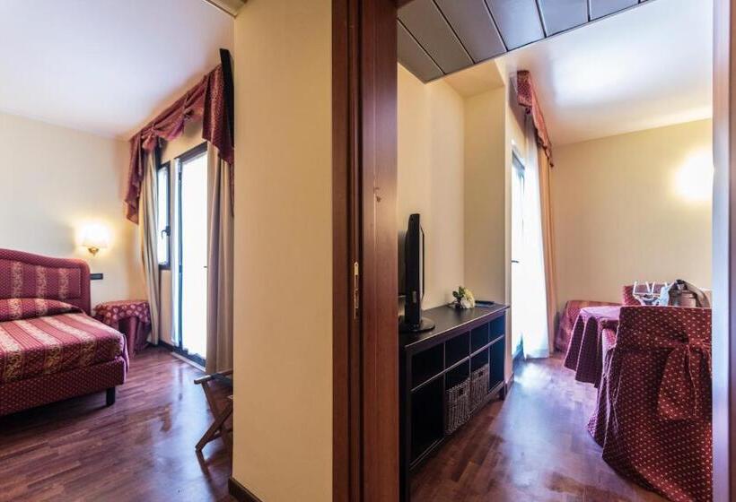 小型套房, Admiral Hotel Villa Erme