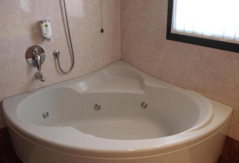 高级套房, Admiral Hotel Villa Erme