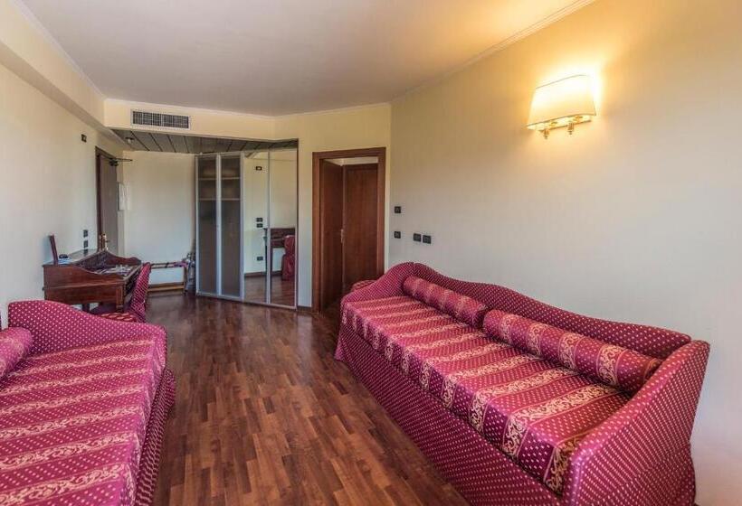 高级套房, Admiral Hotel Villa Erme