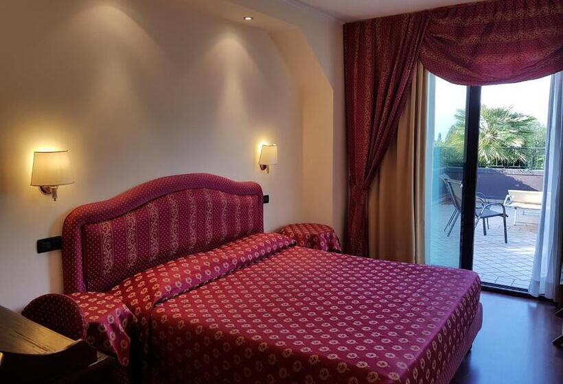 高级套房, Admiral Hotel Villa Erme