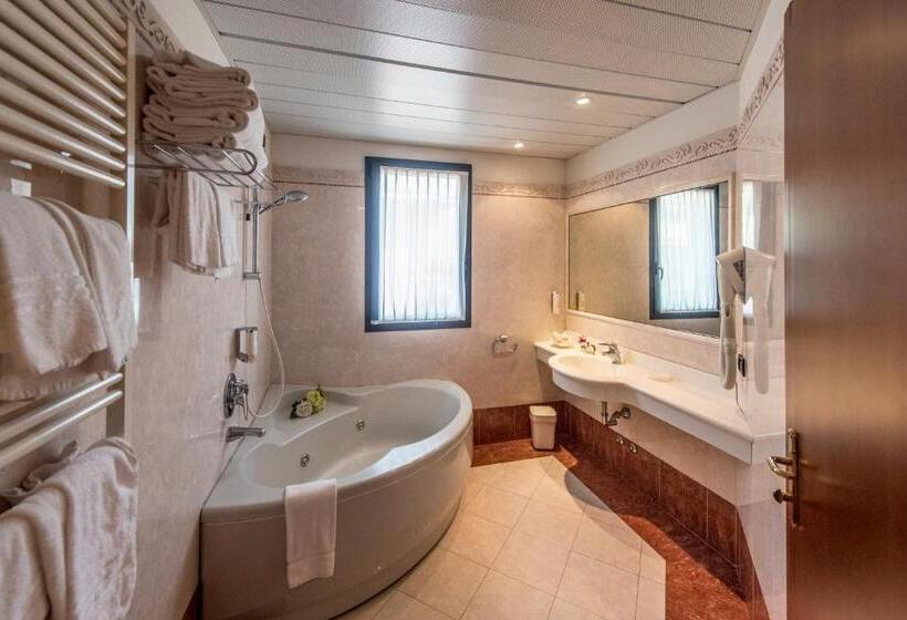 高级套房, Admiral Hotel Villa Erme