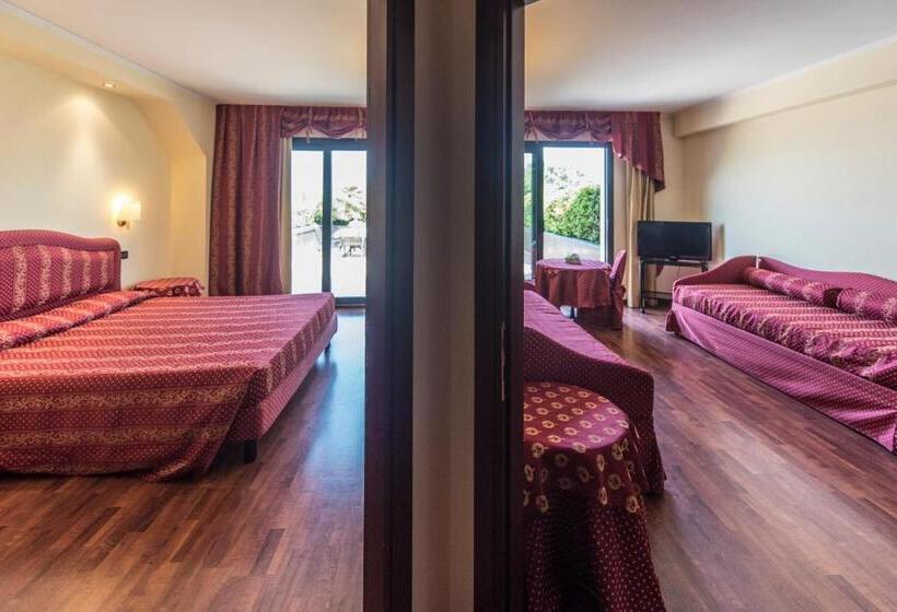 高级套房, Admiral Hotel Villa Erme