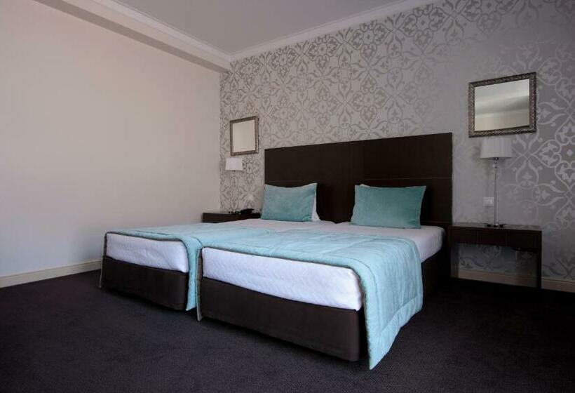 غرفة قياسية فردية, As Americas