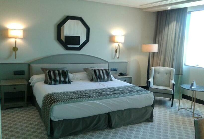 スタンダードシティビュールーム, Bahia