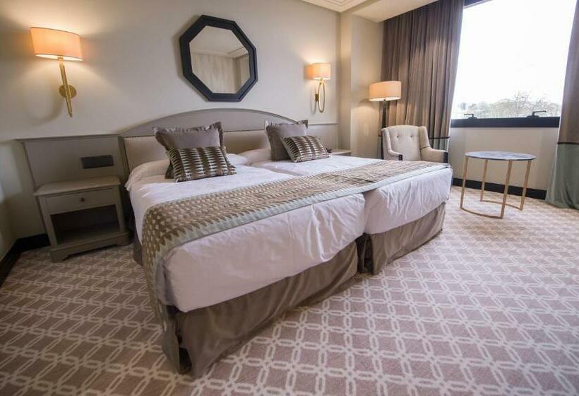 スタンダードシティビュールーム, Bahia