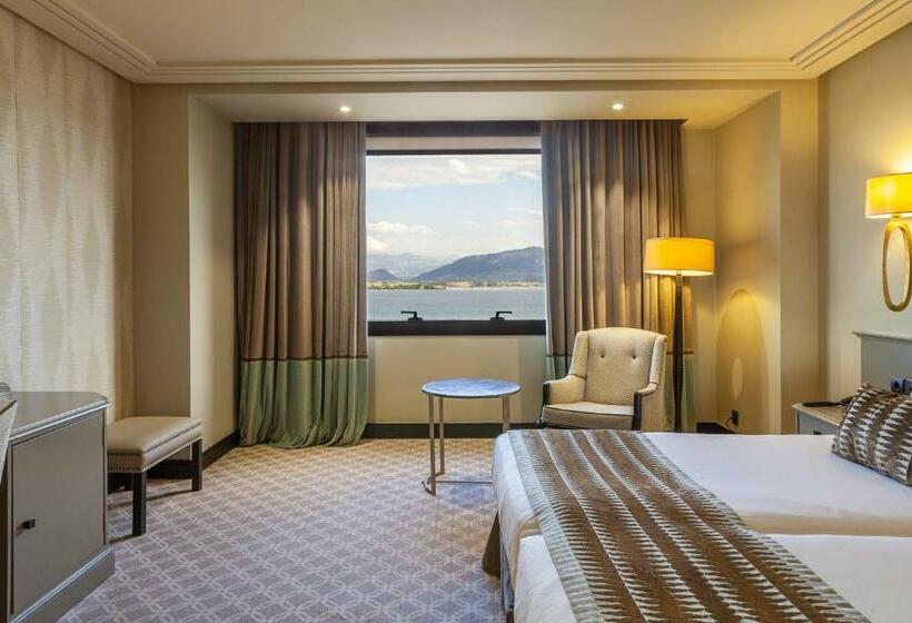 オーシャンビュースタンダードルーム, Bahia