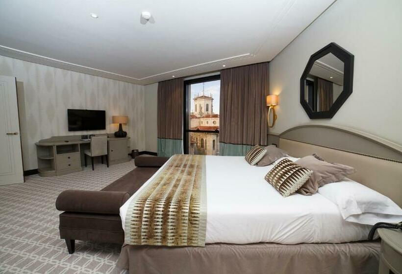 ジュニアスイート, Bahia