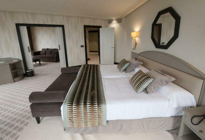 ジュニアスイート, Bahia