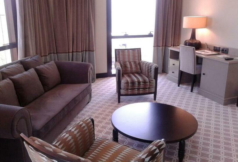 ジュニアスイート, Bahia