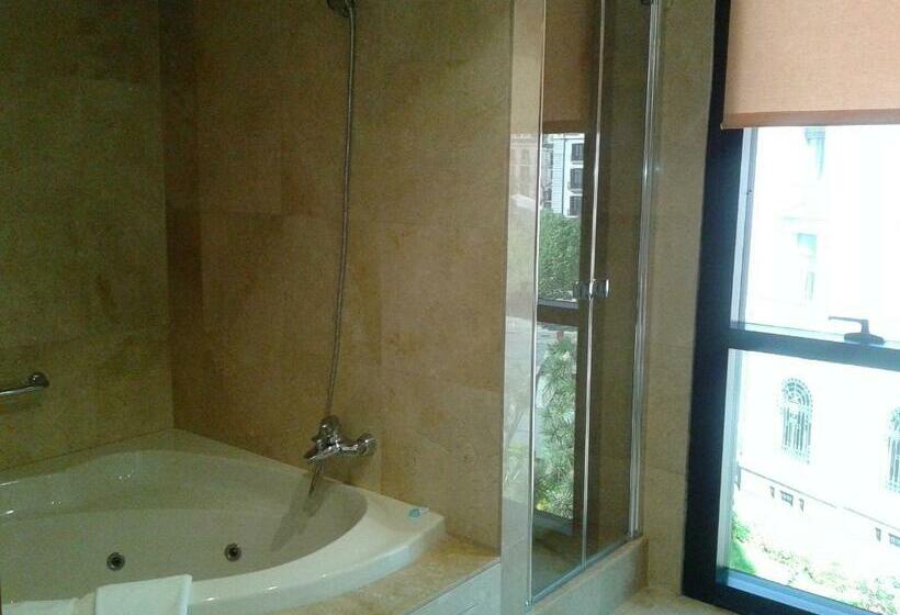 ジュニアスイート, Bahia