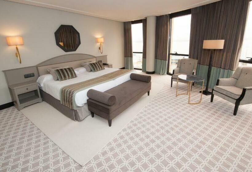 ジュニアスイート, Bahia