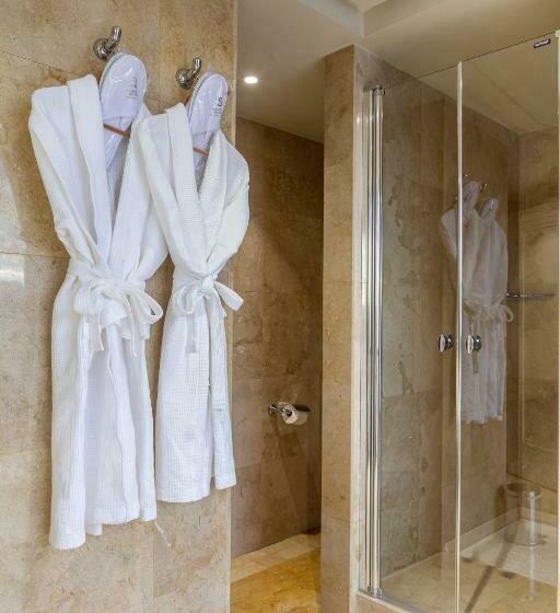 ジュニアスイート, Bahia