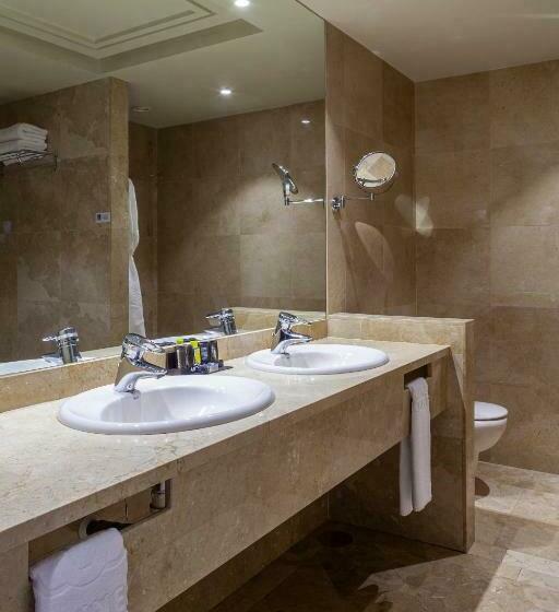 ジュニアスイート, Bahia