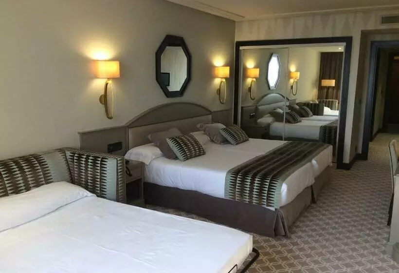 Chambre Triple Standard, Bahia