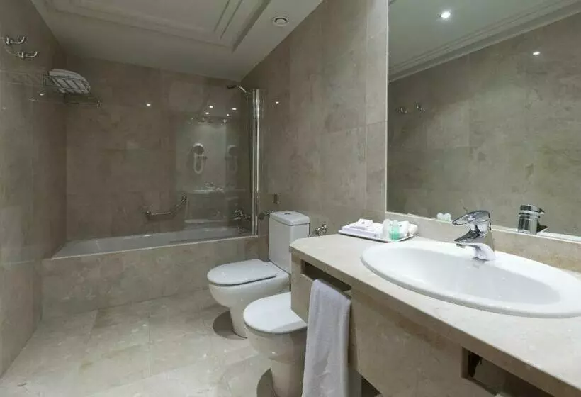 Chambre Quadruple Standard, Bahia