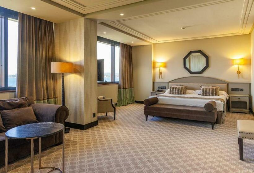 スーペリアールーム, Bahia