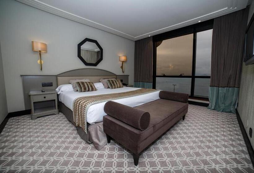 ジュニアスイート, Bahia