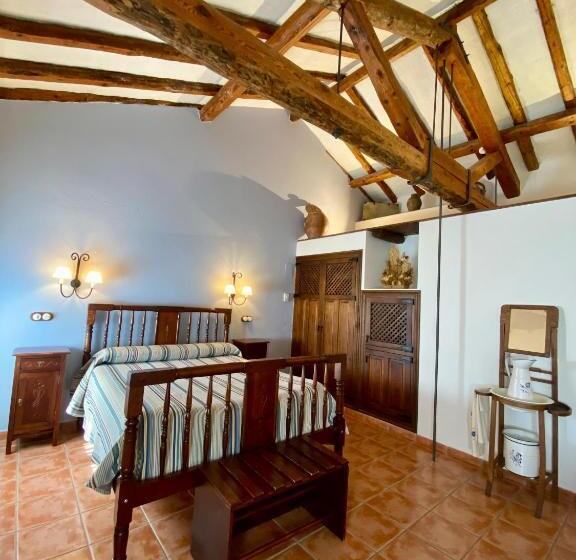 اتاق سوپریور, Caserón De La Fuente