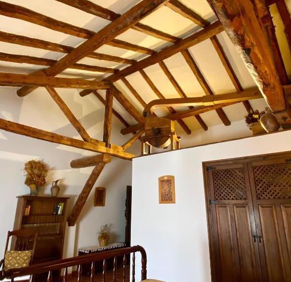 اتاق سوپریور, Caserón De La Fuente