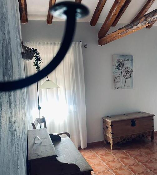 اتاق سوپریور, Caserón De La Fuente