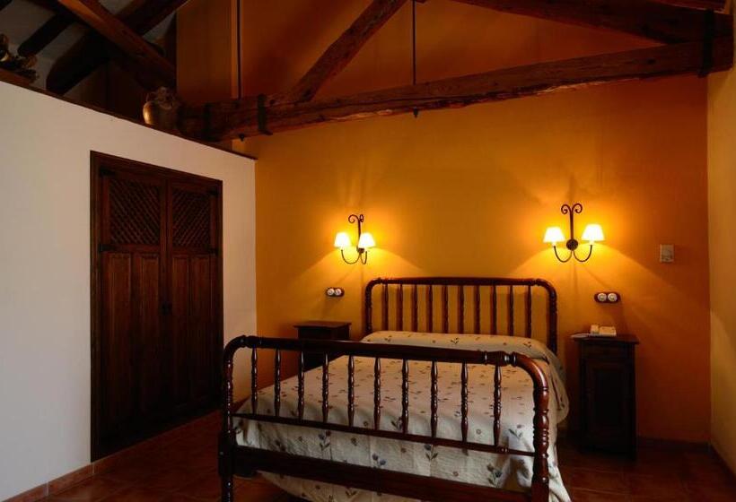 اتاق سوپریور, Caserón De La Fuente