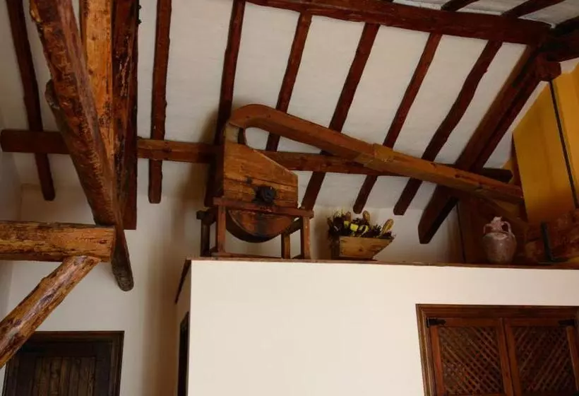اتاق سوپریور, Caserón De La Fuente