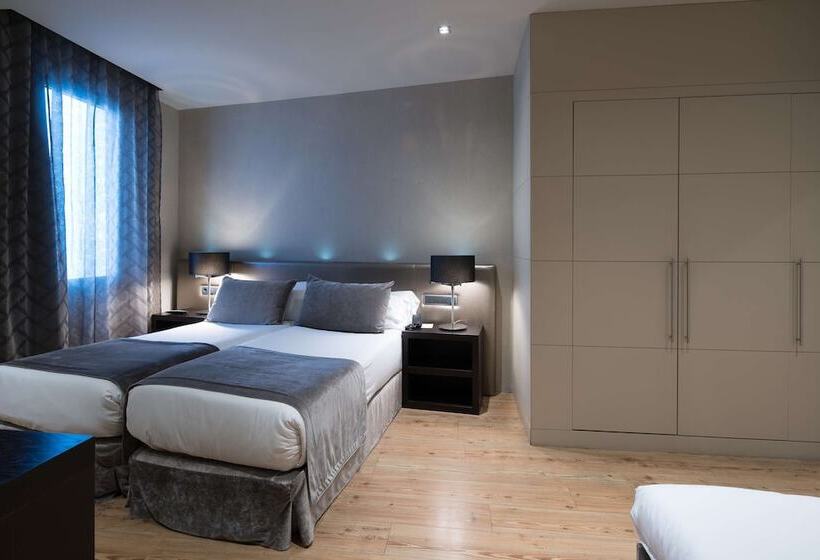 Номер Стандарт Трехместный, Catalonia Portal de L' Angel