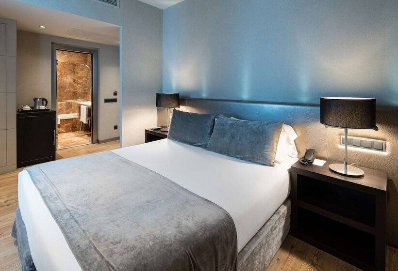 Номер Стандарт с Балконом, Catalonia Portal de L' Angel