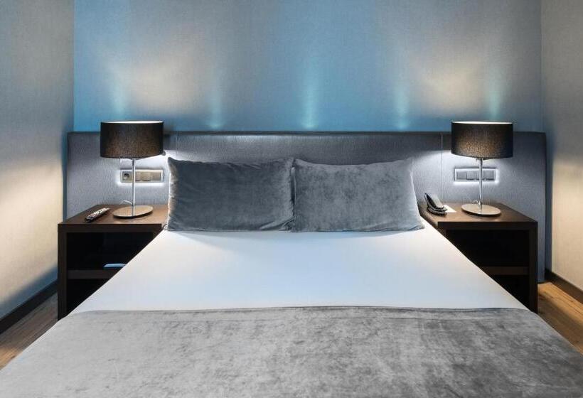 Номер Стандарт, Catalonia Portal de L' Angel