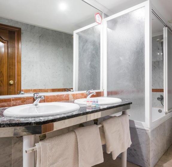 חדר סטנדרט, Emperatriz Iii