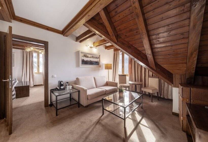 جناح, Eurostars La Pleta