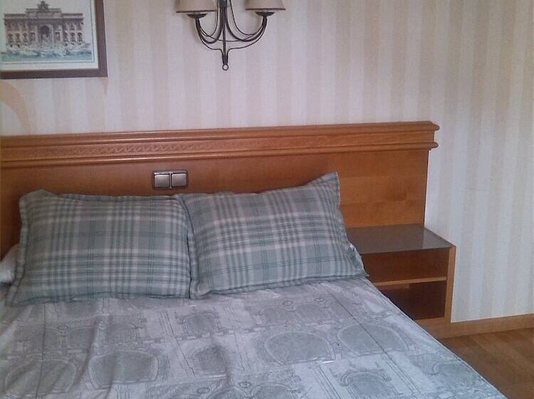 标准间, Juan Carlos I