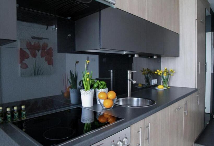 디럭스 룸 가든 전망, Lonsdale House Luxury Apartments