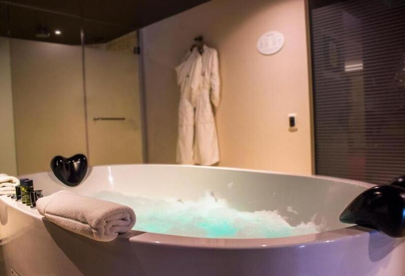 디럭스 스위트, Casa Andina Premium Golf Los Incas