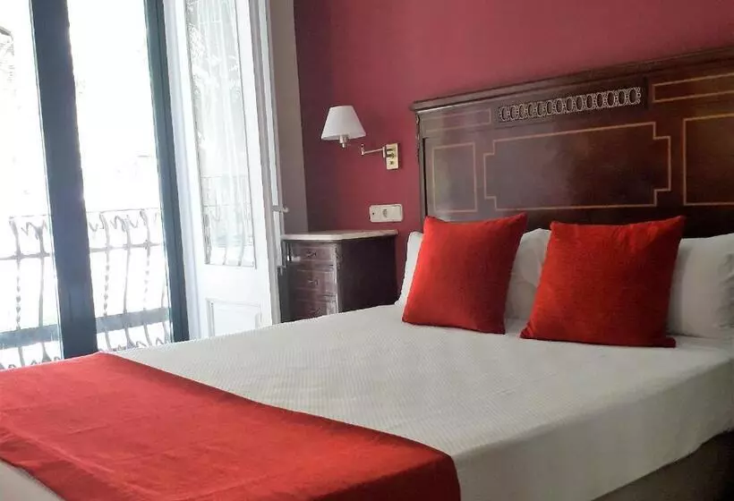 Suite with Terrace, Noucentista