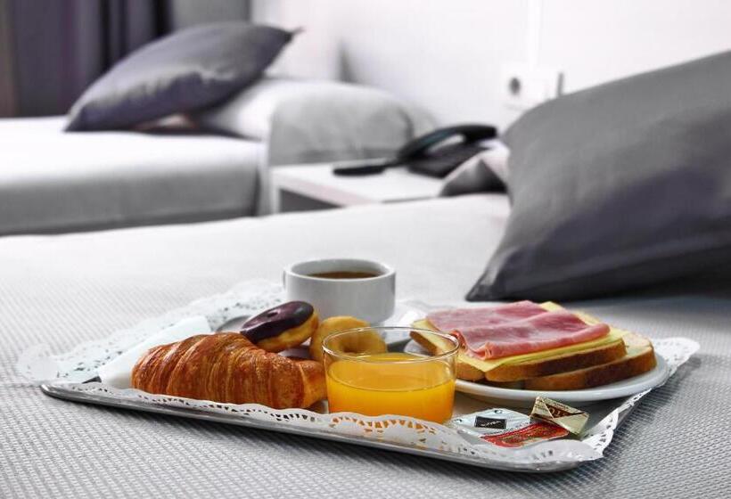 اتاق استاندارد, Nuevo Triunfo