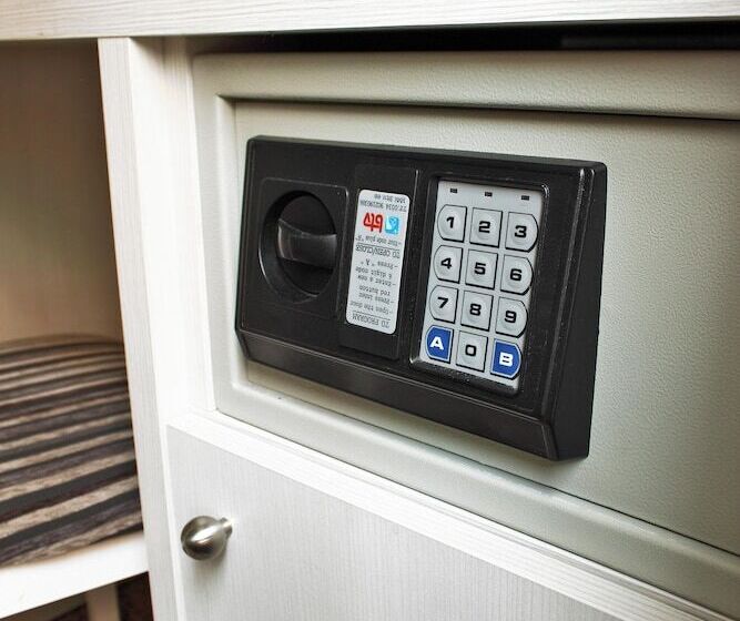 اتاق استاندارد سه نفره, Nuevo Triunfo