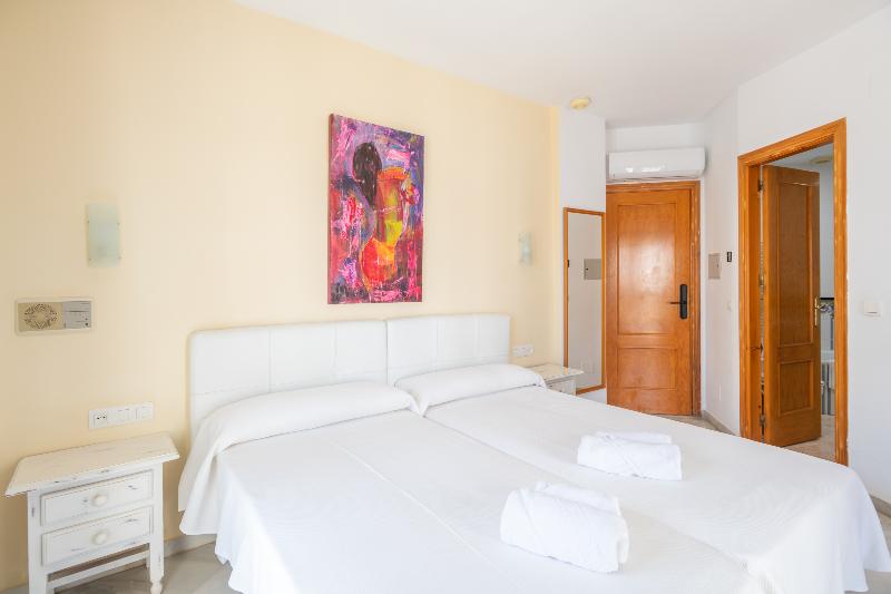 Quarto Economy, Aparthotel Playamaro