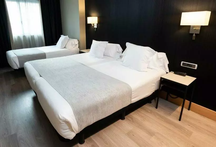 3-Bett-Standardzimmer, Plaza