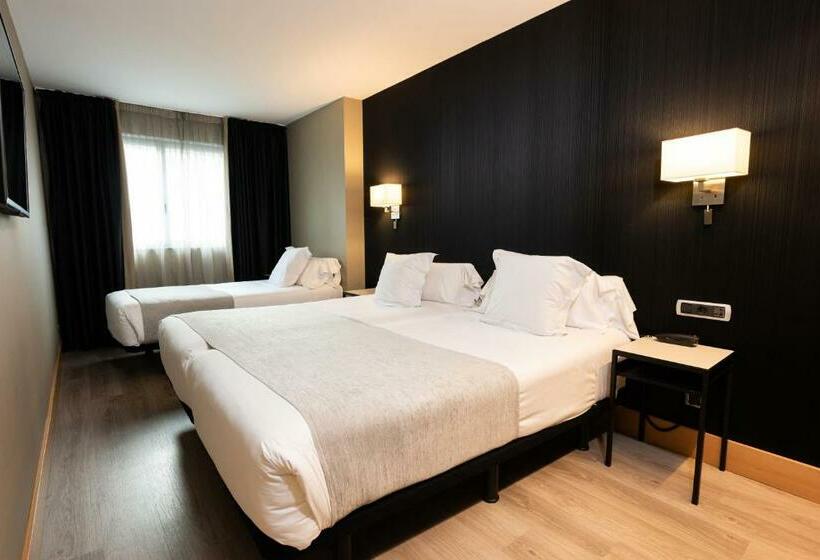 اتاق استاندارد سه نفره, Plaza