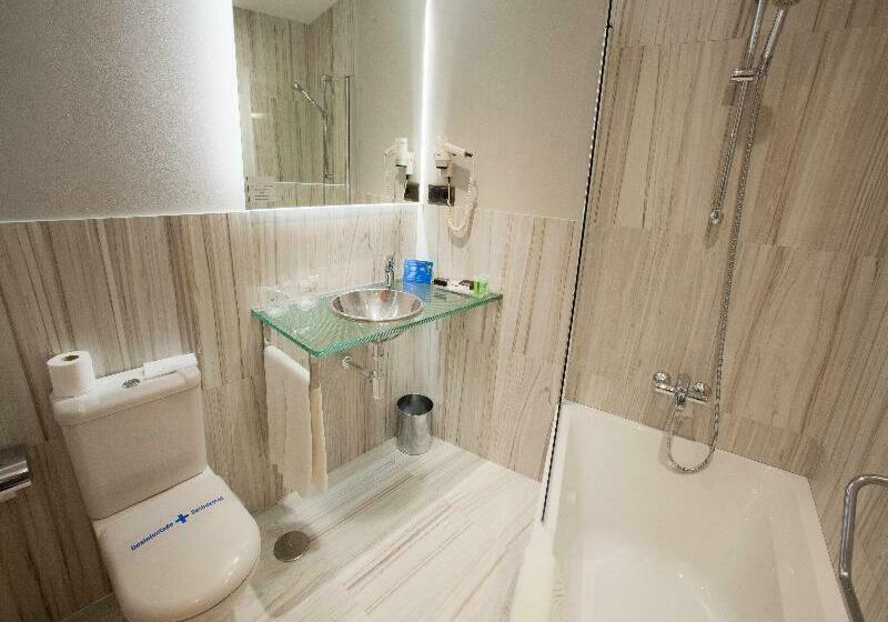 اتاق استاندارد, Plaza