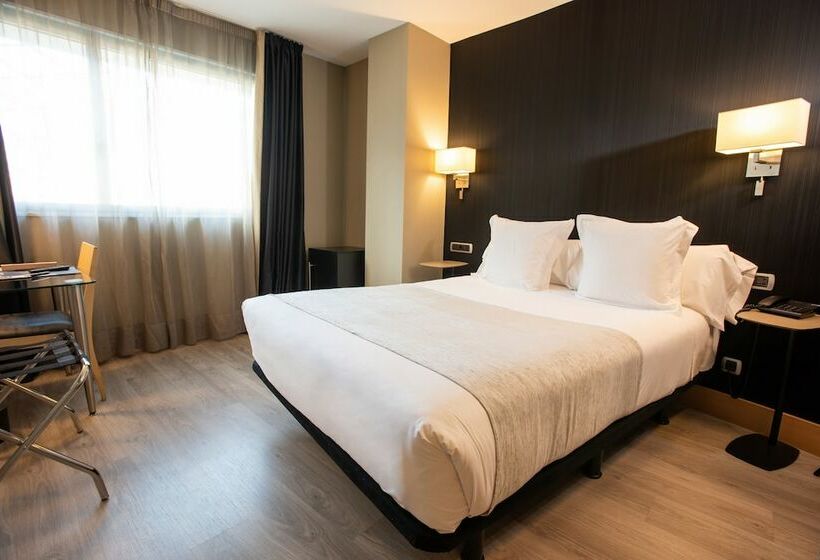 اتاق استاندارد, Plaza