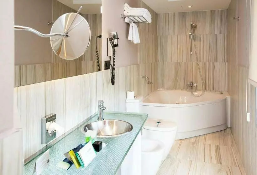 Junior Suite, Plaza